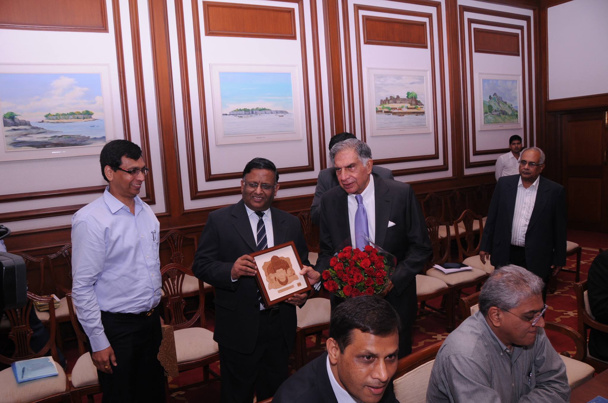 Shri Ratan Tata with Srujan Wood Art creation presented by MIDC